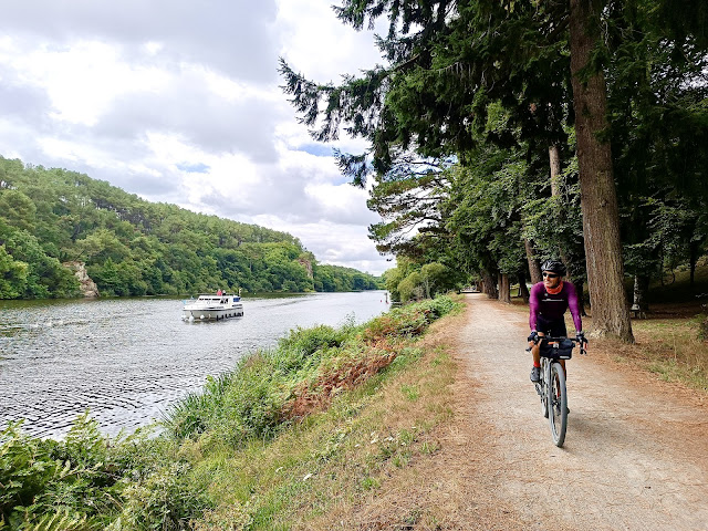 Canal de Nantes a Brest en bici