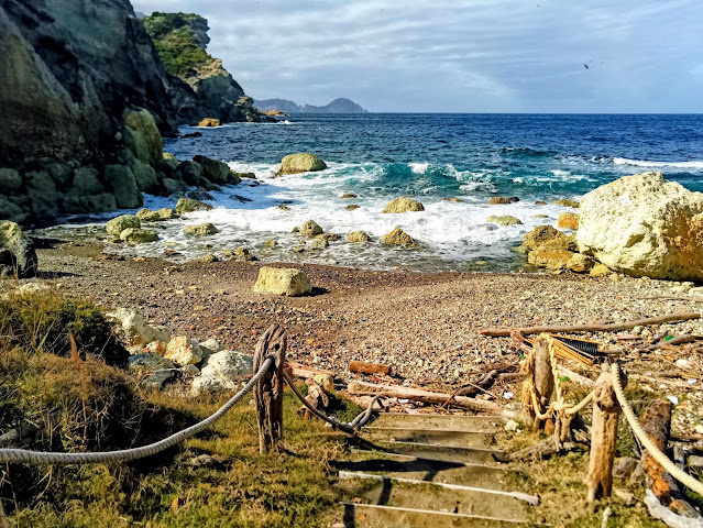 Il sostegno dell’isola – diario scombinato di un’insegnante in trasferta a Ponza 💙 #7